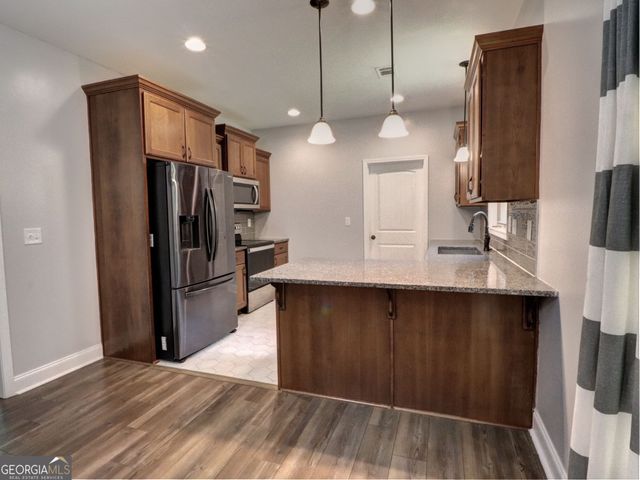 294 Rainbow Circle, Cleveland, GA 30528