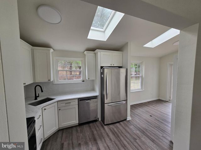 1317 APPLE BLOSSOM DR, Yardley, PA 19067