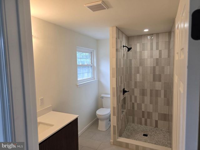 1317 APPLE BLOSSOM DR, Yardley, PA 19067