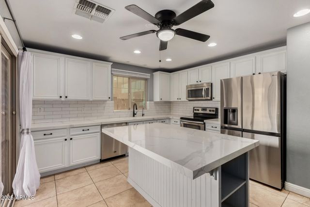 2594 E BOSTON Street, Gilbert, AZ 85295