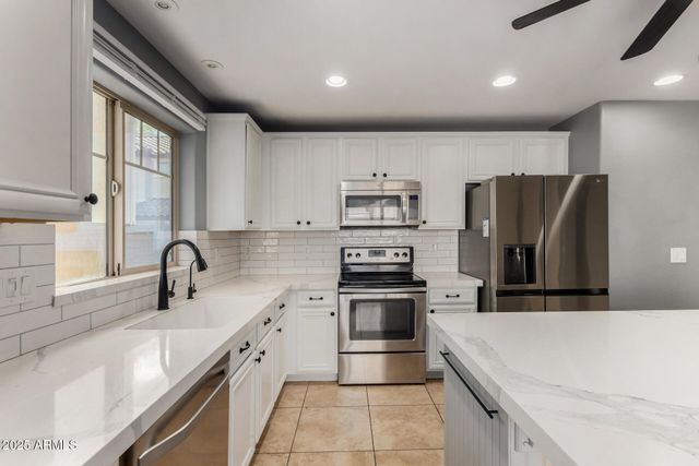 2594 E BOSTON Street, Gilbert, AZ 85295