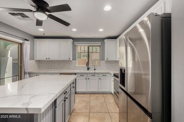 2594 E BOSTON Street, Gilbert, AZ 85295