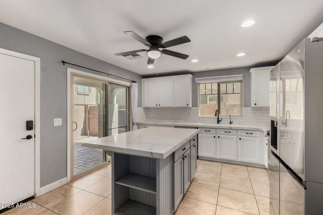 2594 E BOSTON Street, Gilbert, AZ 85295