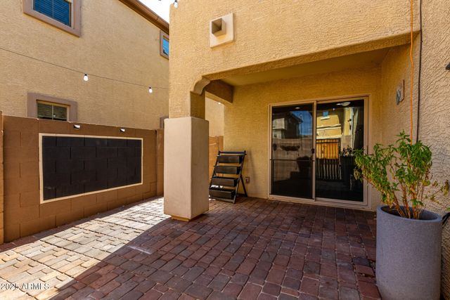 2594 E BOSTON Street, Gilbert, AZ 85295
