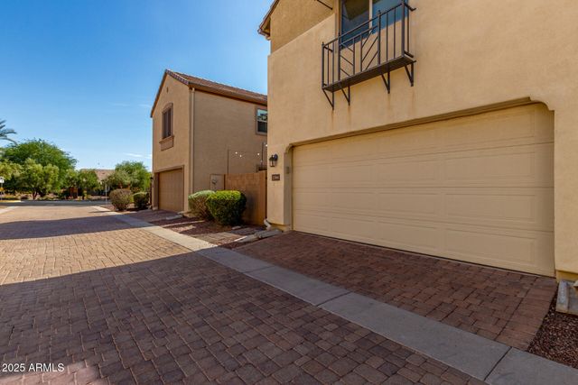 2594 E BOSTON Street, Gilbert, AZ 85295