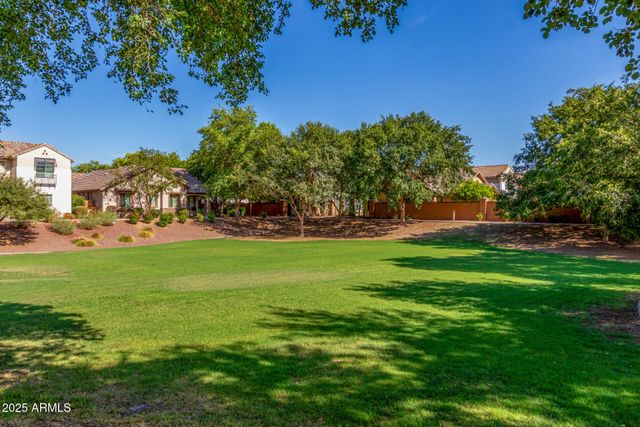 2594 E BOSTON Street, Gilbert, AZ 85295