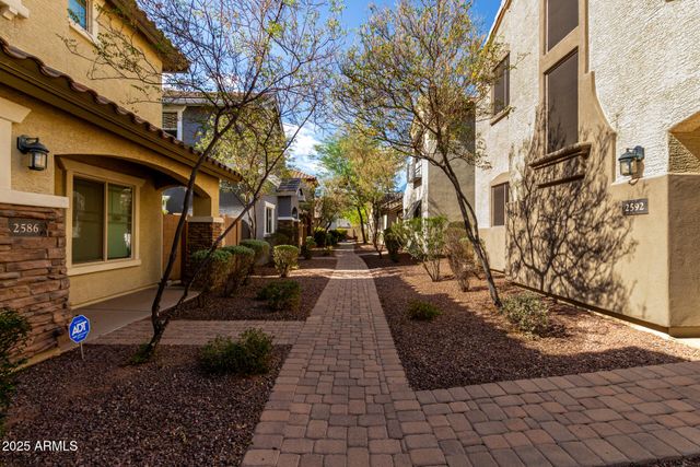 2594 E BOSTON Street, Gilbert, AZ 85295