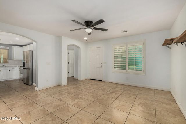 2594 E BOSTON Street, Gilbert, AZ 85295