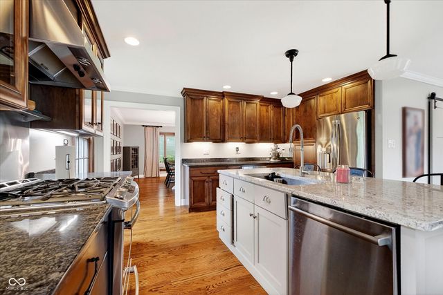 2380 Woodsway Drive, Greenwood, IN 46143