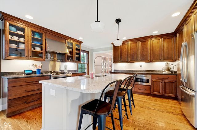2380 Woodsway Drive, Greenwood, IN 46143