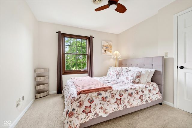 2380 Woodsway Drive, Greenwood, IN 46143