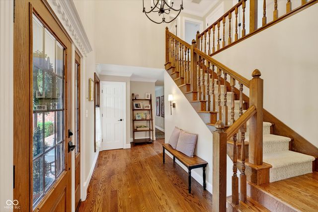 2380 Woodsway Drive, Greenwood, IN 46143