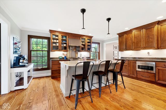 2380 Woodsway Drive, Greenwood, IN 46143