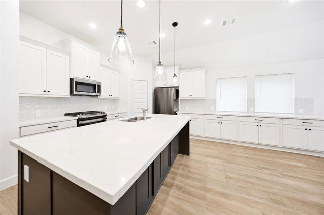 4219 Millers Creek Lane, Manvel, TX 77578