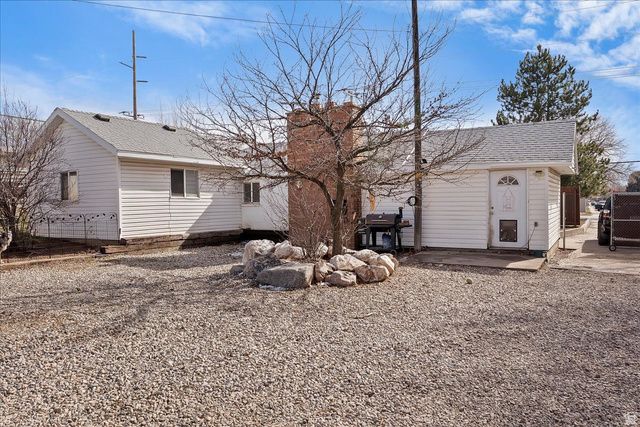 2066 W 6000 S, Roy, UT 84067