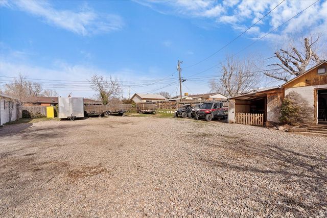 2066 W 6000 S, Roy, UT 84067