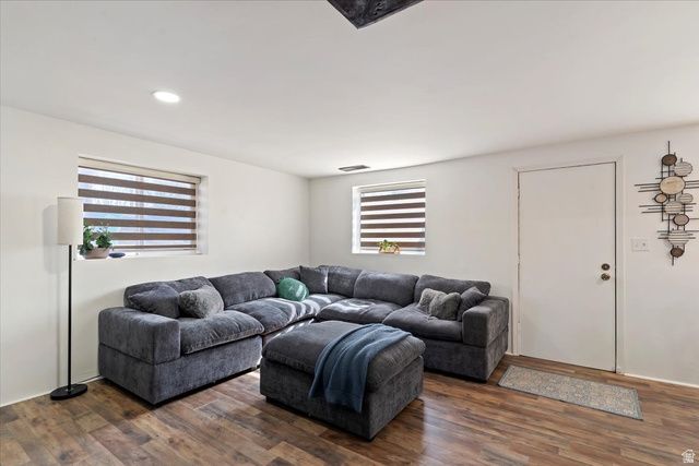 2066 W 6000 S, Roy, UT 84067