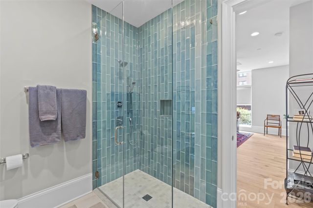 1500 Queens Road 104, Charlotte, NC 28207