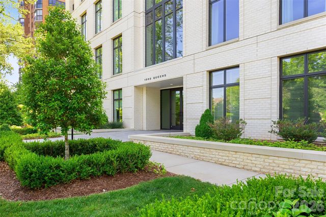 1500 Queens Road 104, Charlotte, NC 28207