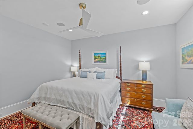 1500 Queens Road 104, Charlotte, NC 28207