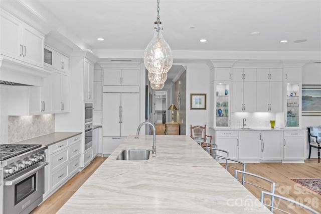 1500 Queens Road 104, Charlotte, NC 28207