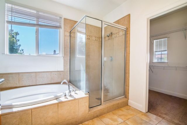 11737 Brook Valley Way, Rancho Cordova, CA 95742