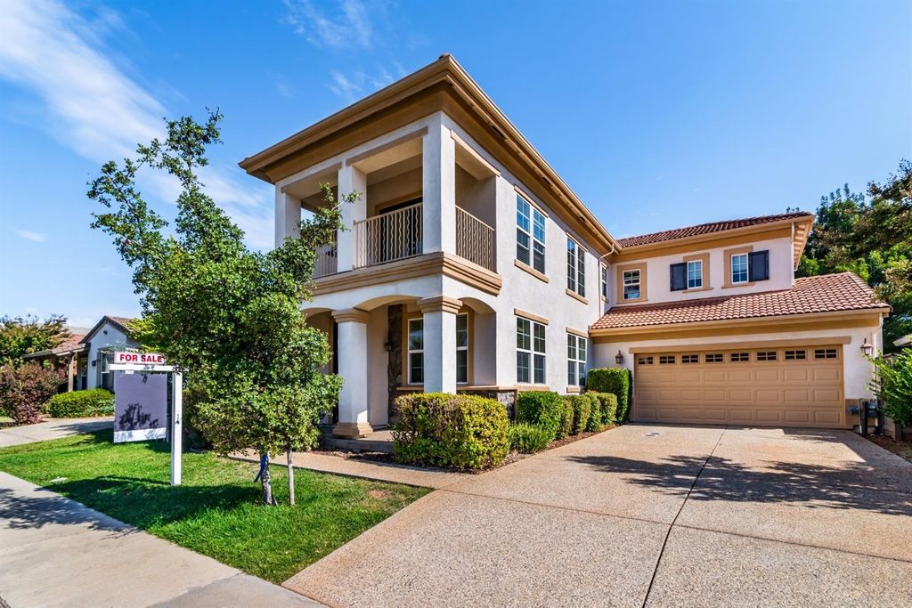 11737 Brook Valley Way, Rancho Cordova, CA 95742