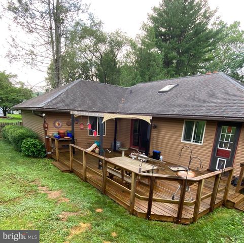 1429 CRESTMONT DR, Downingtown, PA 19335