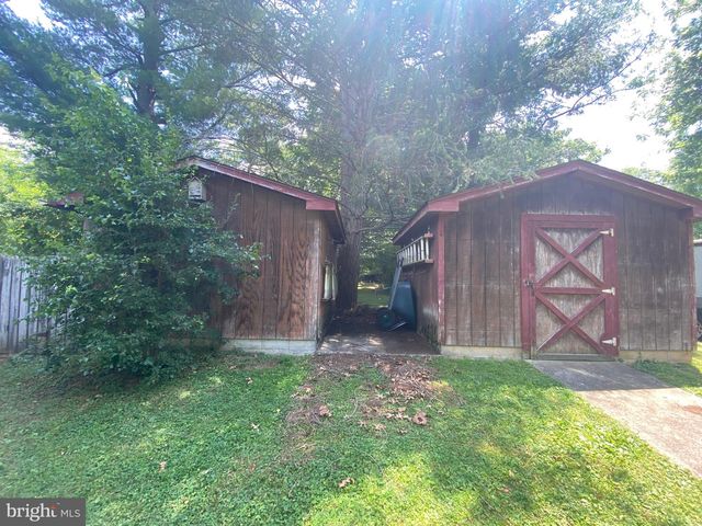 1429 CRESTMONT DR, Downingtown, PA 19335