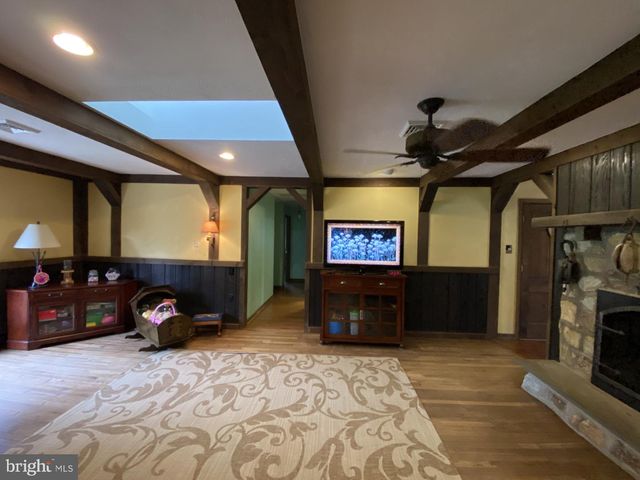 1429 CRESTMONT DR, Downingtown, PA 19335