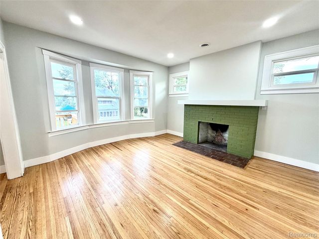 2924 Columbus Street, Detroit, MI 48206