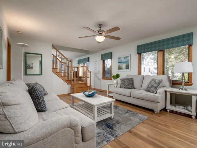 12 NEW HAMPSHIRE AVE, Lewes, DE 19958