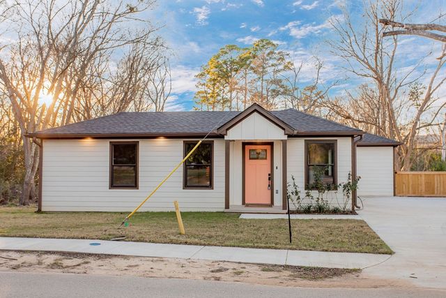 17677 CR 4112, Lindale, TX 75771