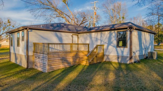 17677 CR 4112, Lindale, TX 75771