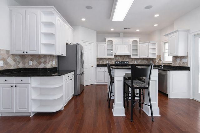 5251 Timber Race Course, Hollywood, SC 29449