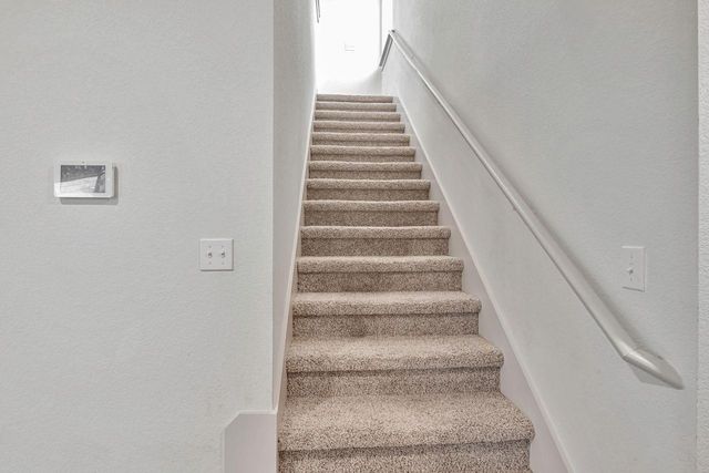 204 Big Sandy Creek DR, Hutto, TX 78634