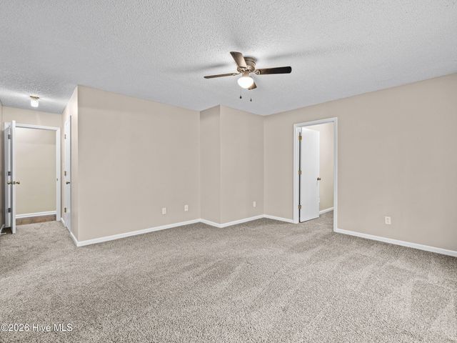 1147 Lakeview Avenue, Richlands, NC 28574