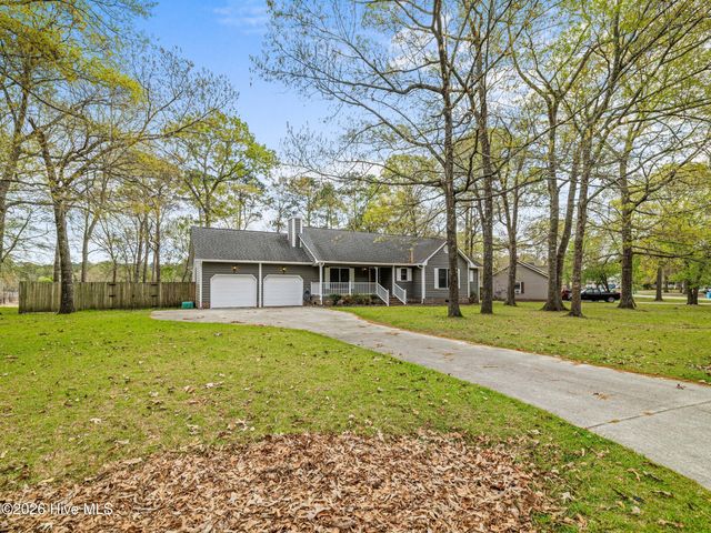 1147 Lakeview Avenue, Richlands, NC 28574