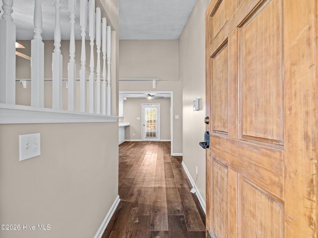 1147 Lakeview Avenue, Richlands, NC 28574