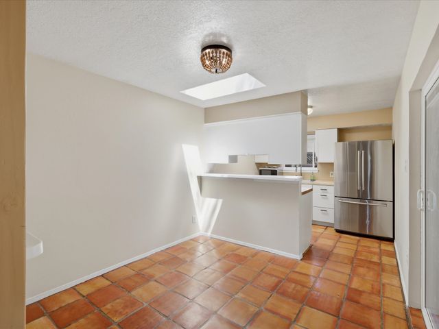 1259 Senda Del Valle, Santa Fe, NM 87508