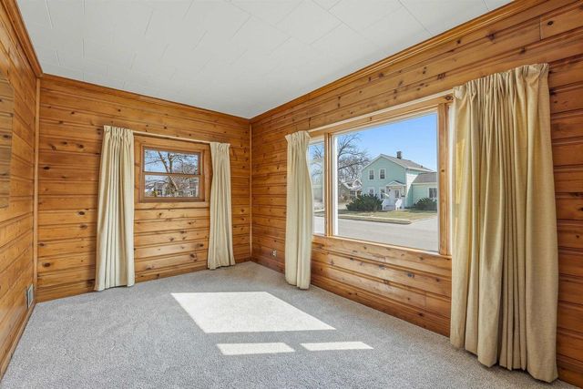 83 E 9TH STREET, Fond Du Lac, WI 54935