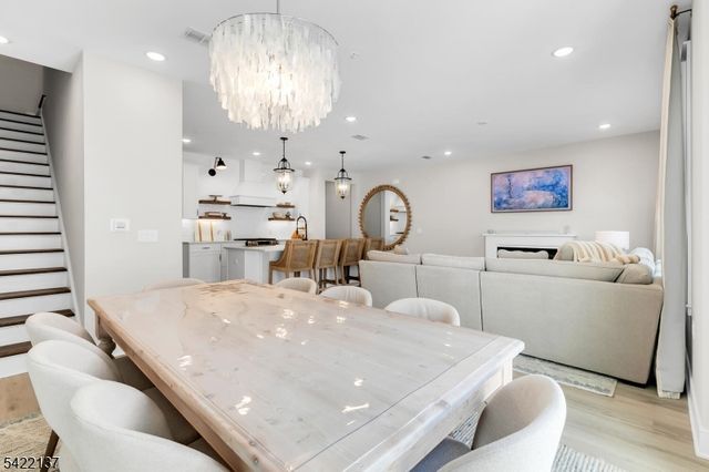 103 Honeysuckle Ln 815, Warren Twp., NJ 07059