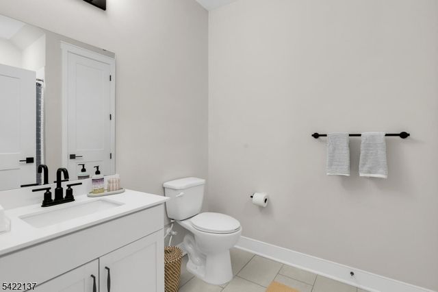 103 Honeysuckle Ln 815, Warren Twp., NJ 07059