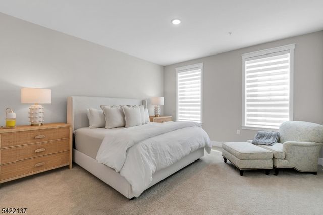 103 Honeysuckle Ln 815, Warren Twp., NJ 07059