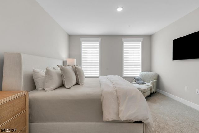 103 Honeysuckle Ln 815, Warren Twp., NJ 07059