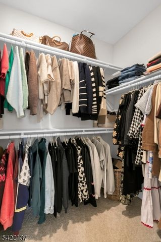 103 Honeysuckle Ln 815, Warren Twp., NJ 07059