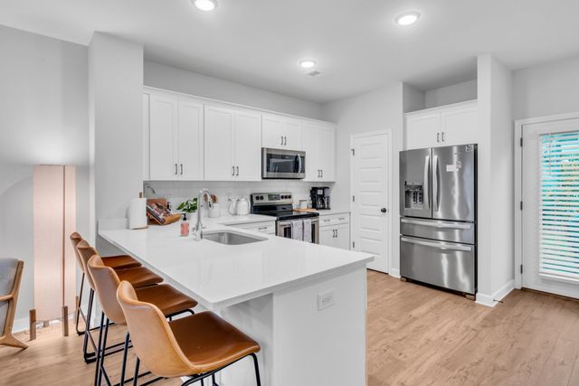 5004 Isabella Ln, Hendersonville, TN 37075