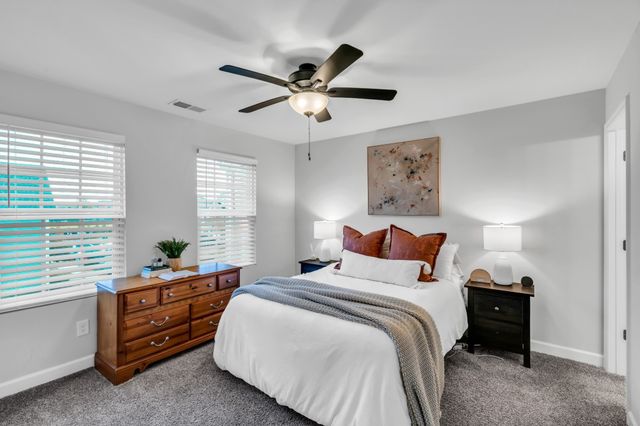 5004 Isabella Ln, Hendersonville, TN 37075