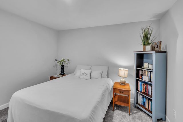 5004 Isabella Ln, Hendersonville, TN 37075