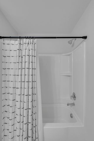 5004 Isabella Ln, Hendersonville, TN 37075